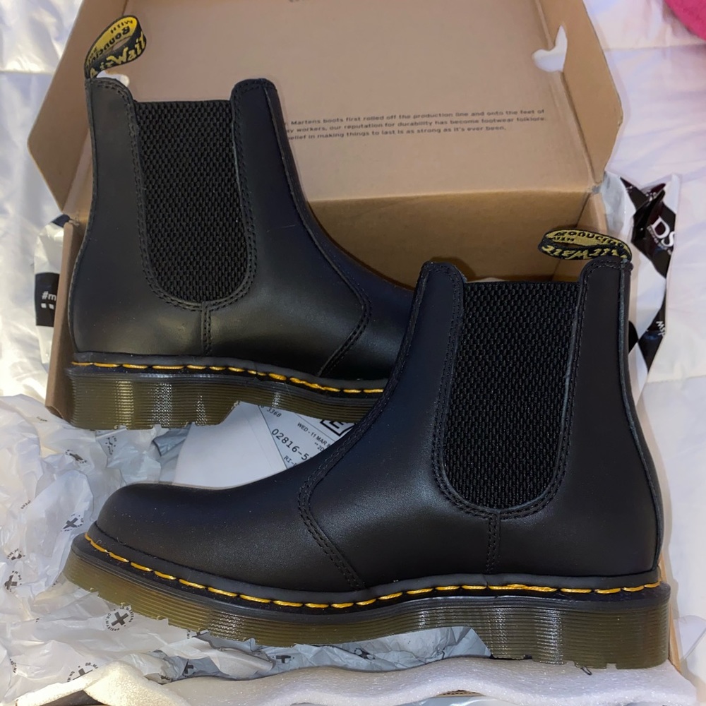 black doc marten chelsea boots